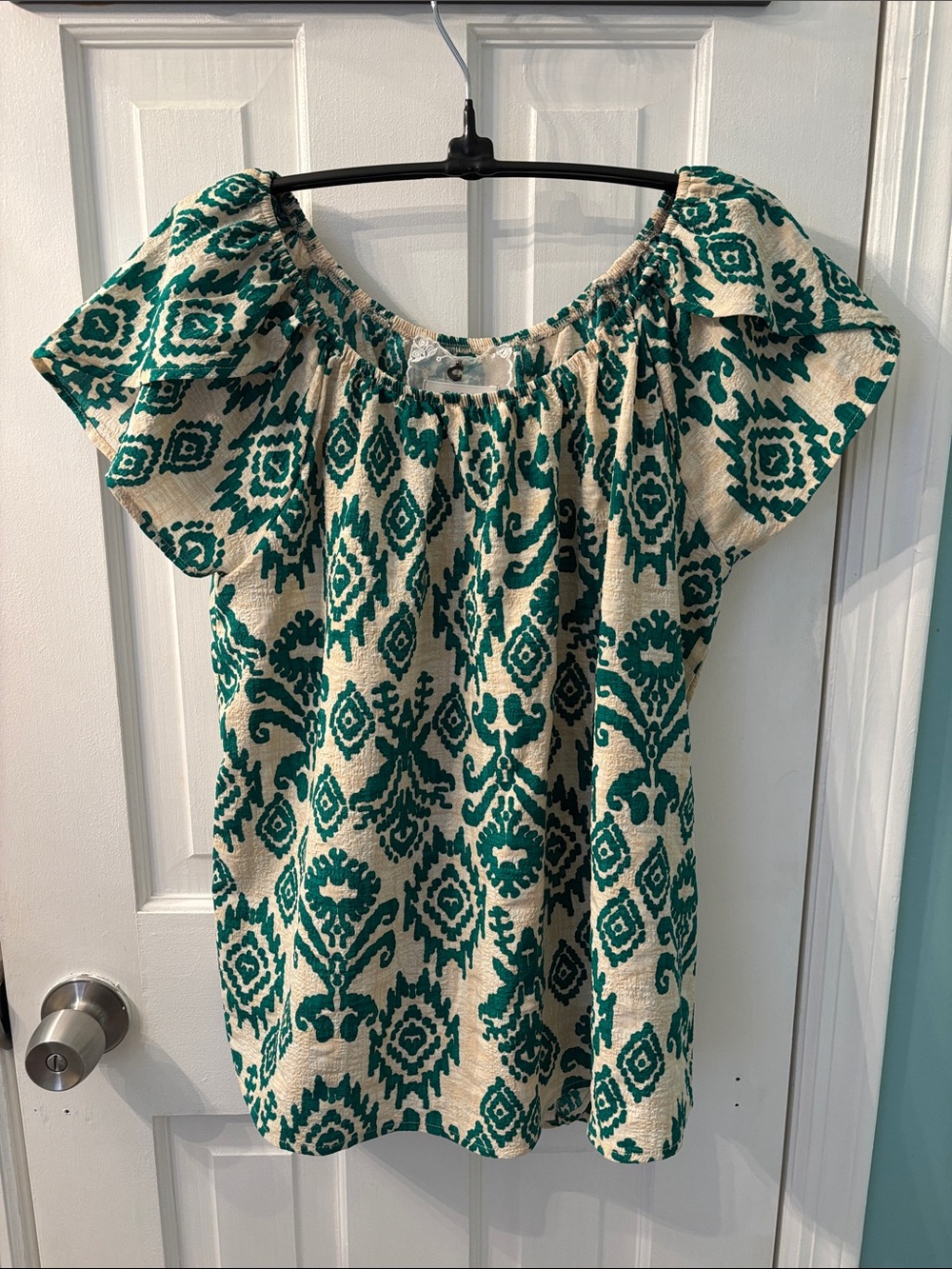 Cupio Cream and Green Geometric Peasant Top